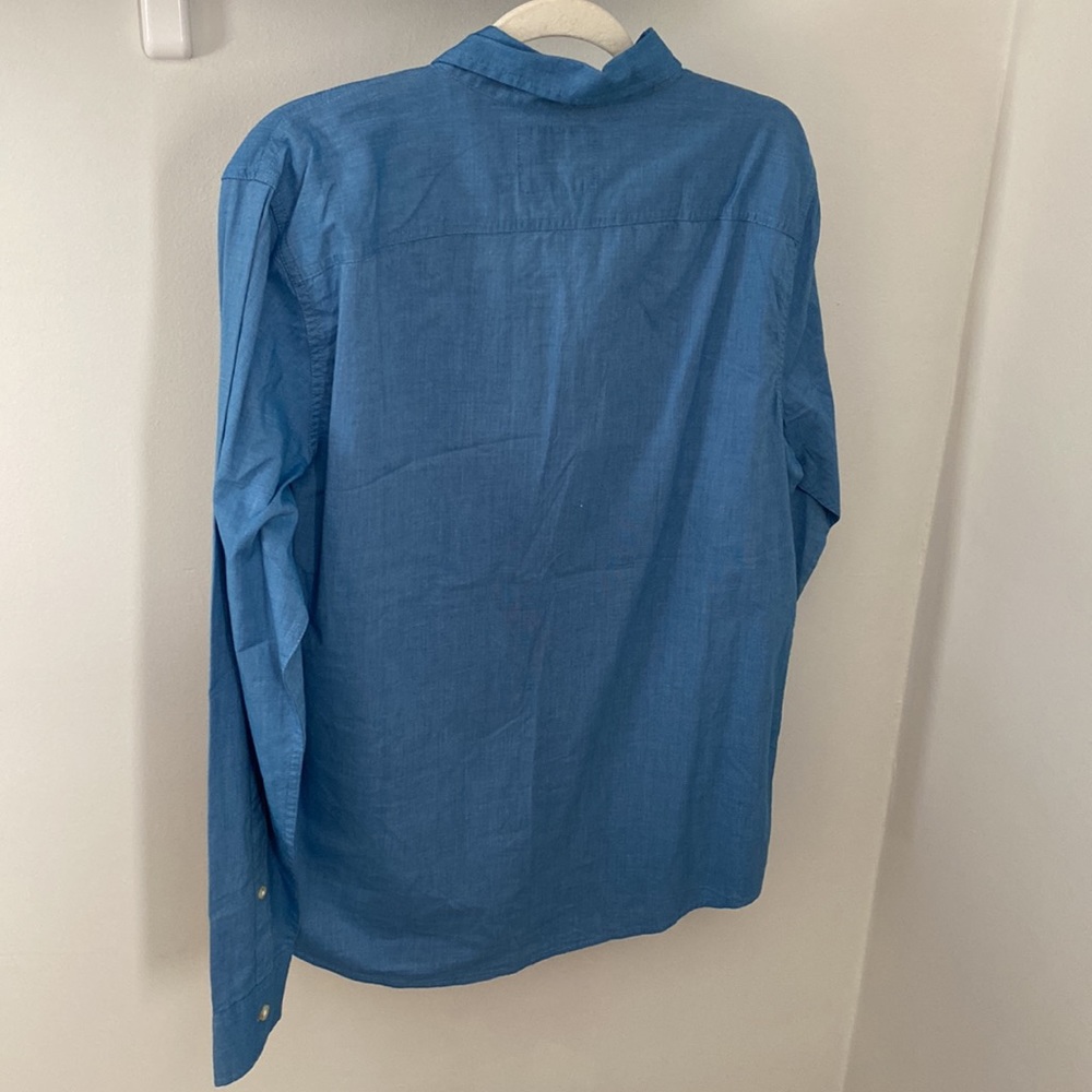 NWT Hollister Long Sleeve Button Up Shirt - Picture 5 of 5